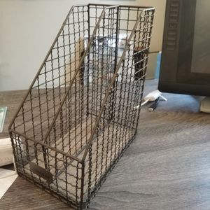 Magazine Holder Rustic